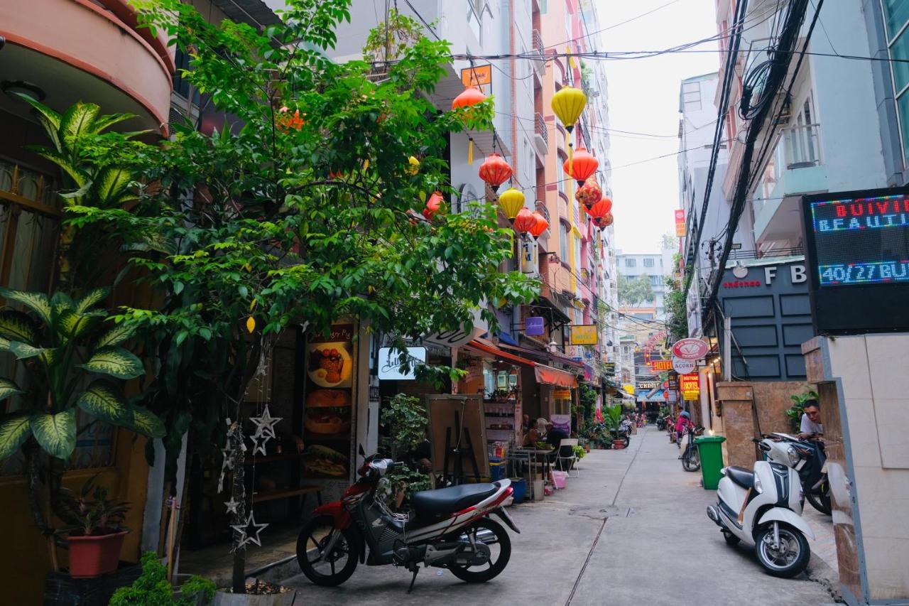 Yaya Sai Gon Hotel Bui Vien Walking Street Хошимин Экстерьер фото