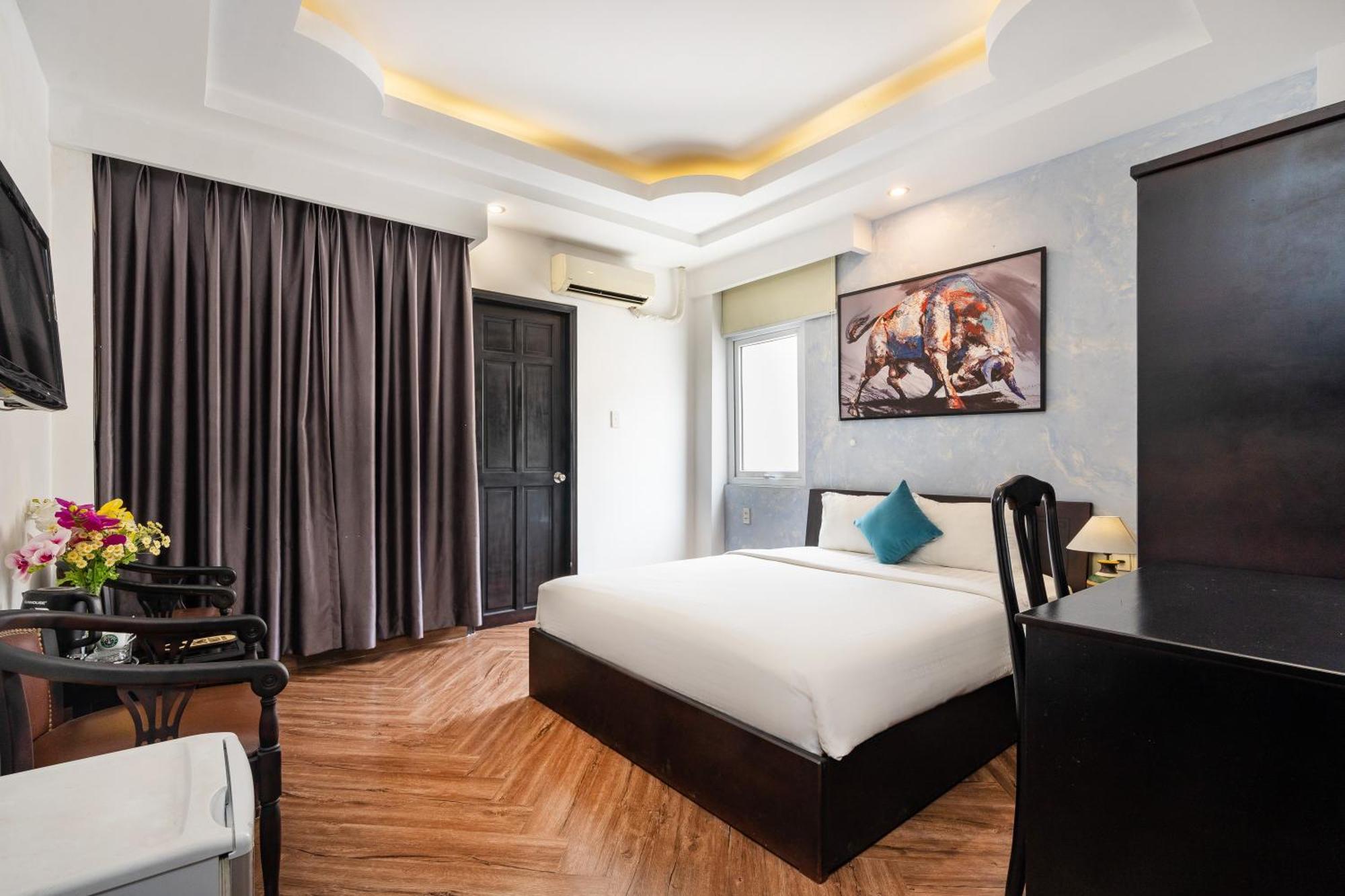 Yaya Sai Gon Hotel Bui Vien Walking Street Хошимин Экстерьер фото