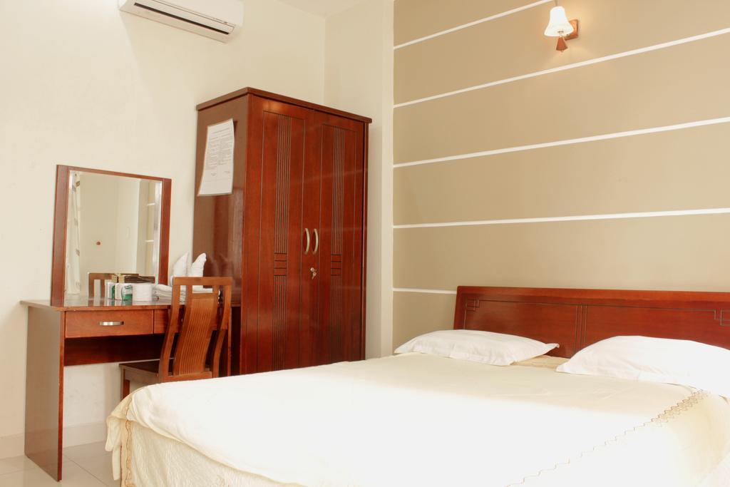 Yaya Sai Gon Hotel Bui Vien Walking Street Хошимин Экстерьер фото